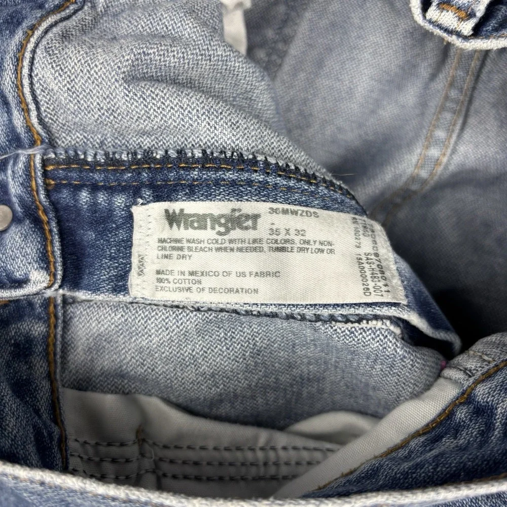 Wrangler 36MWZ Slim Fit Jeans Mens 35x32 Cowboy Cut Medium Wash Blue Western EUC